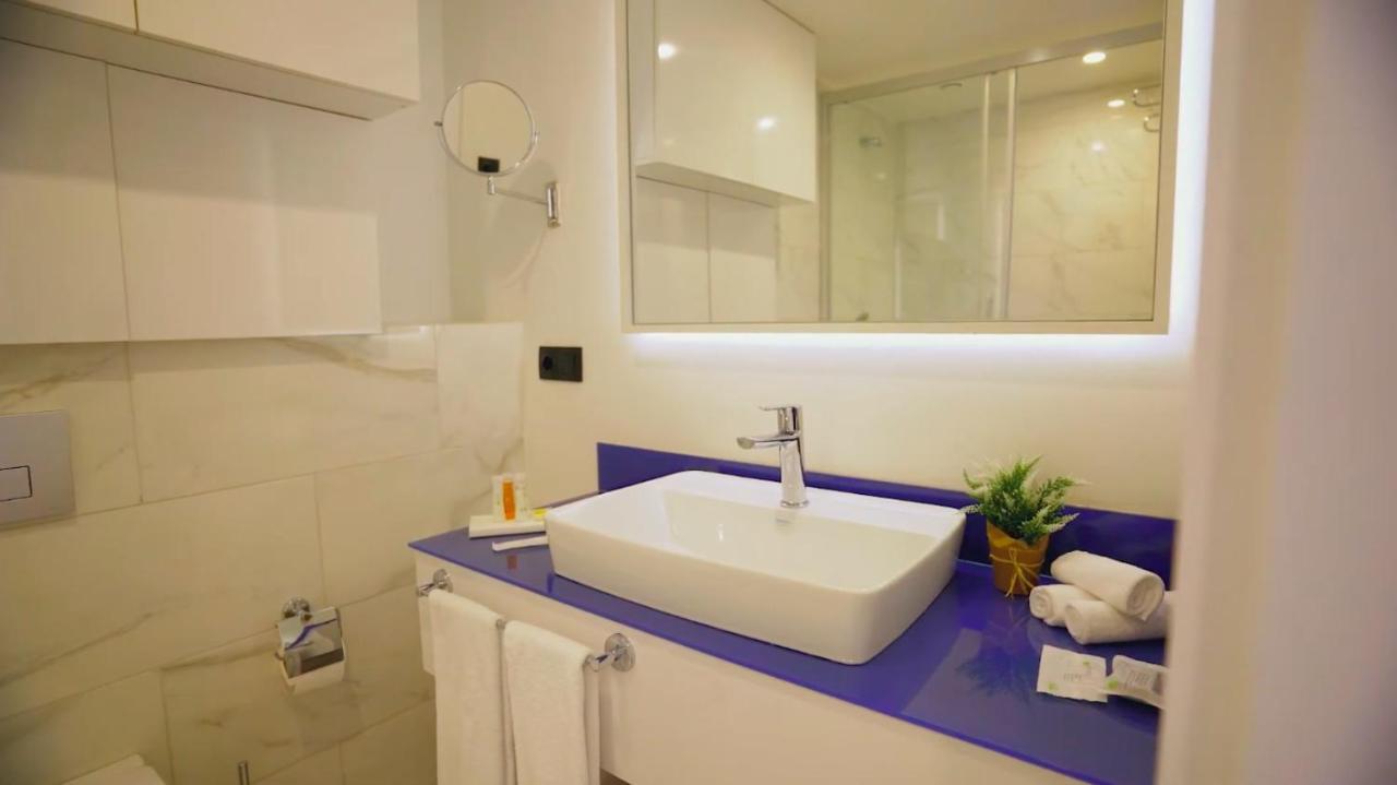 Aparthotel For Batumi Orbi City Εξωτερικό φωτογραφία